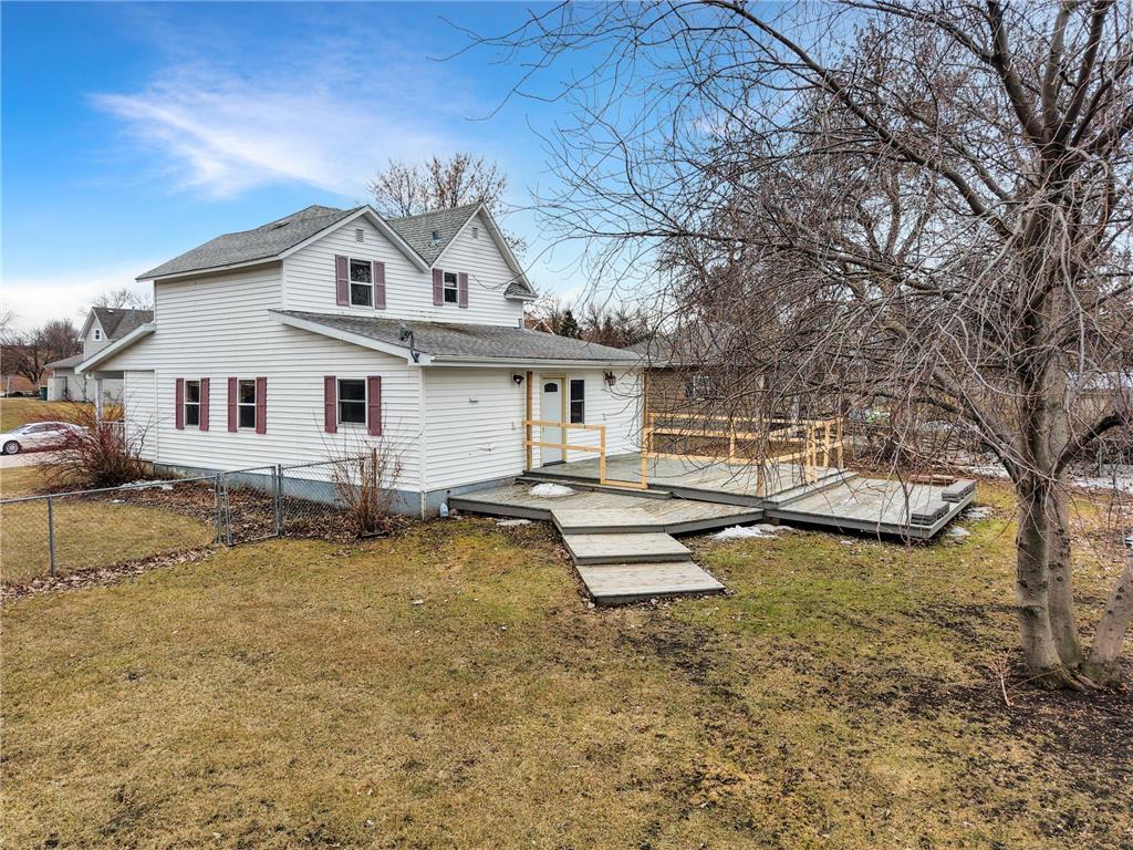 221 W Park Avenue Warren MN 56762 7058158 image26