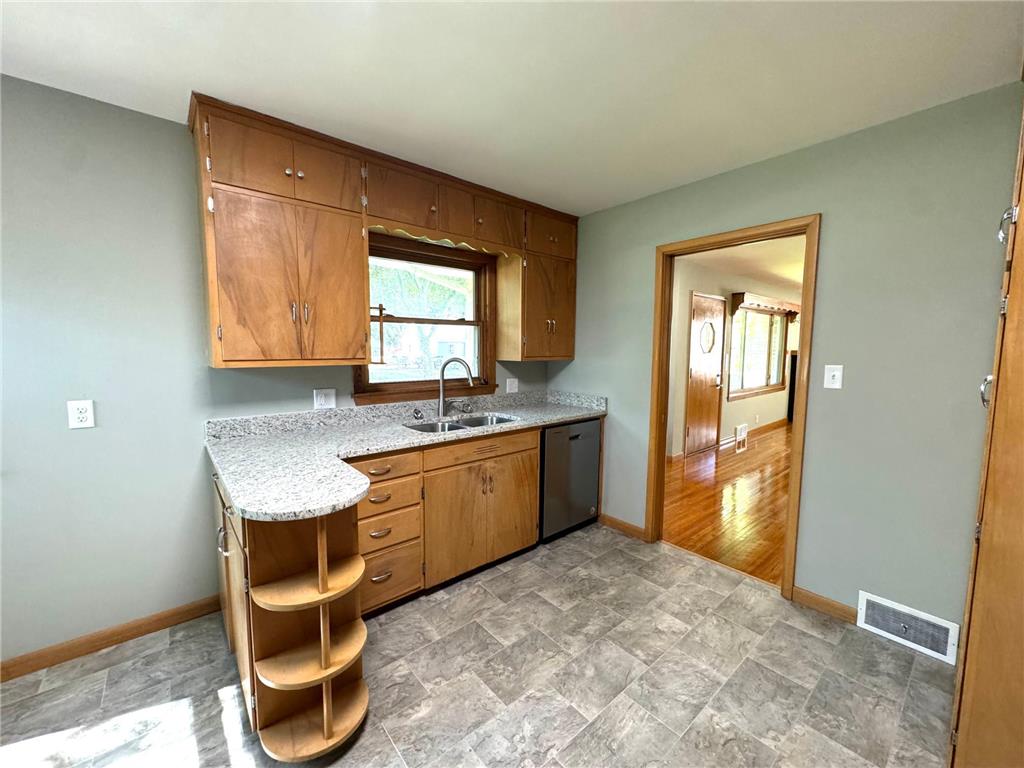 221 Woodlawn Avenue Lake Lillian MN 56253 6818681 image6