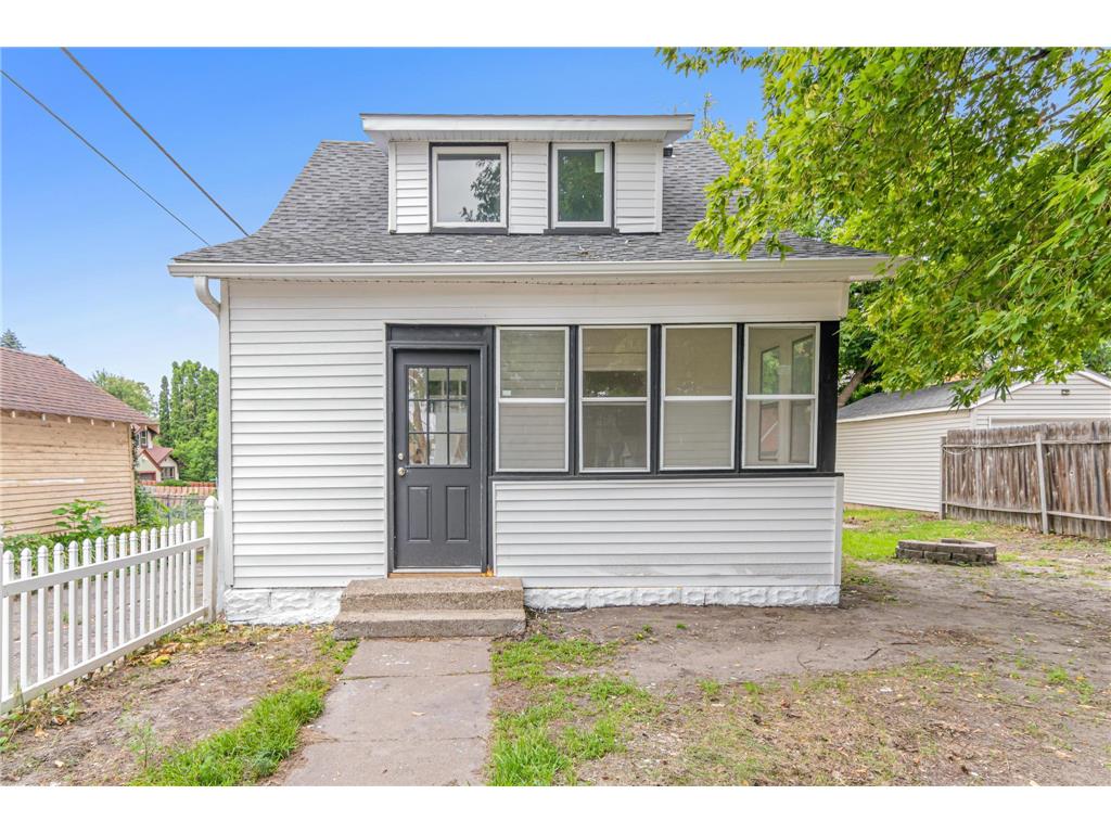 2210 39th Avenue N Minneapolis MN 55412 6419847 image1