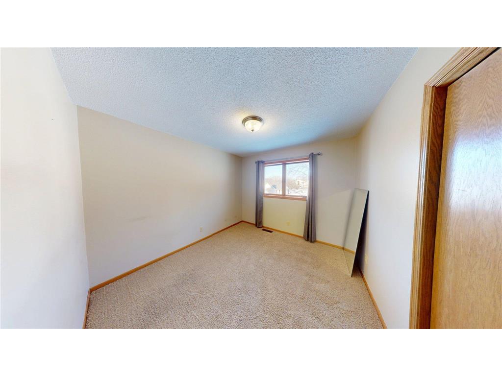 2210 9th Avenue SE Willmar MN 56201 6754675 image30