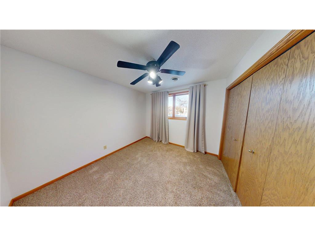 2210 9th Avenue SE Willmar MN 56201 6754675 image40