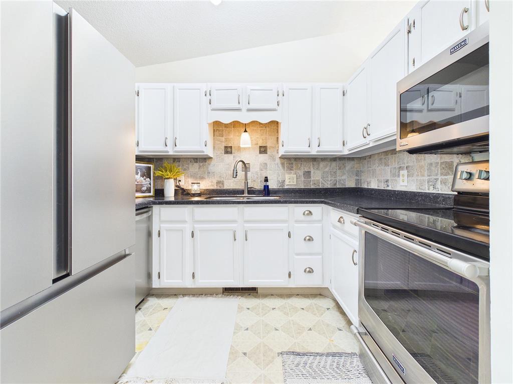 2210 Green Drive Faribault MN 55021 7065812 image11