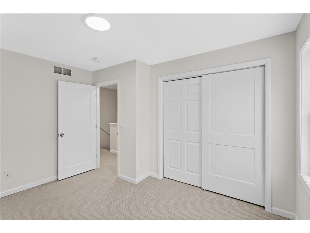 2210 Irving Avenue N Minneapolis MN 55411 7023459 image12