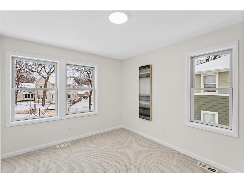 2210 Irving Avenue N Minneapolis MN 55411 7023459 image15