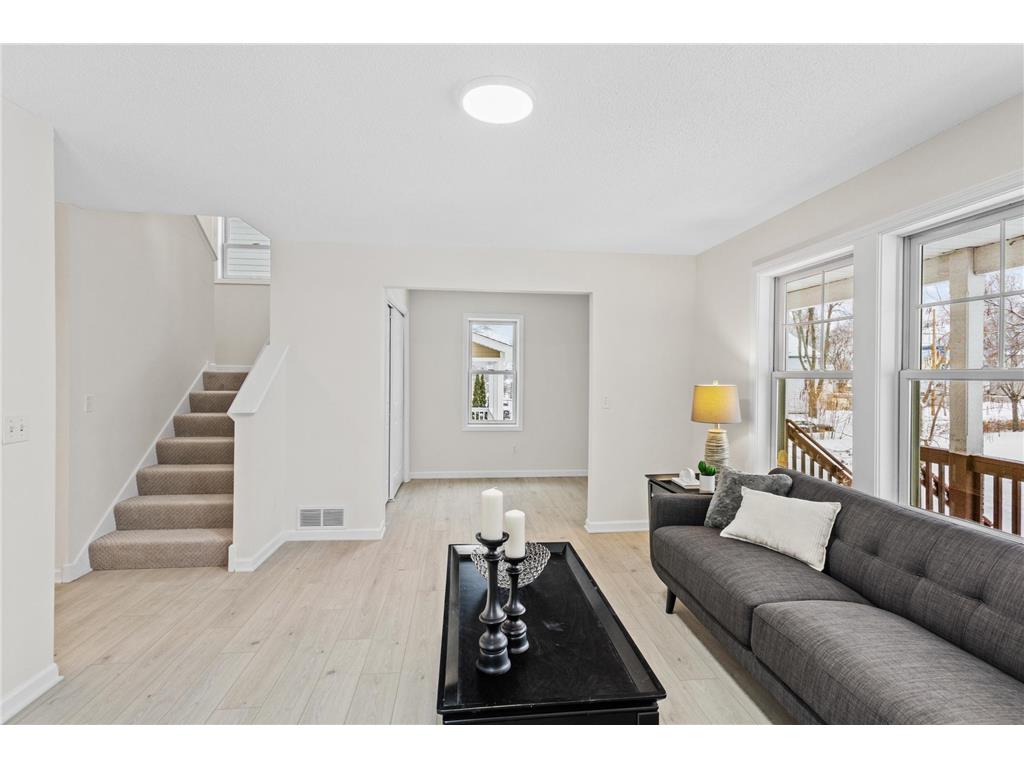 2210 Irving Avenue N Minneapolis MN 55411 7023459 image2