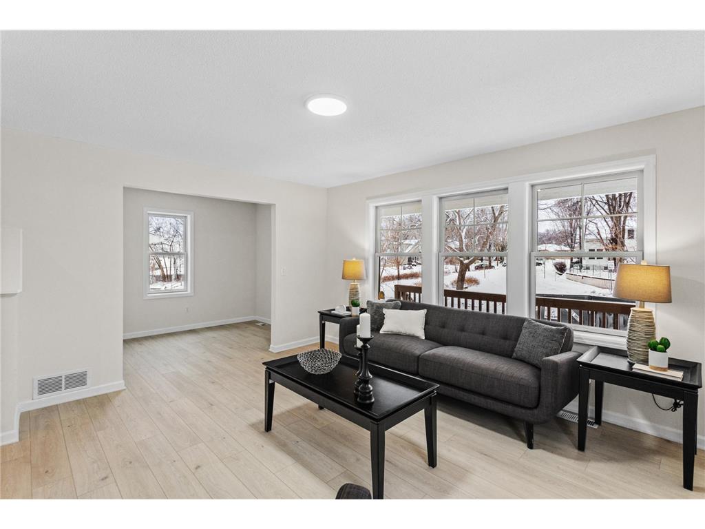 2210 Irving Avenue N Minneapolis MN 55411 7023459 image4