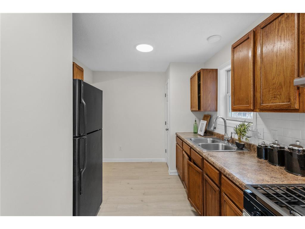 2210 Irving Avenue N Minneapolis MN 55411 7023459 image7