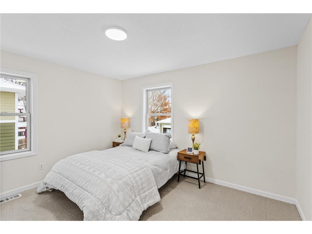 2210 Irving Avenue N Minneapolis MN 55411 7023459 image9