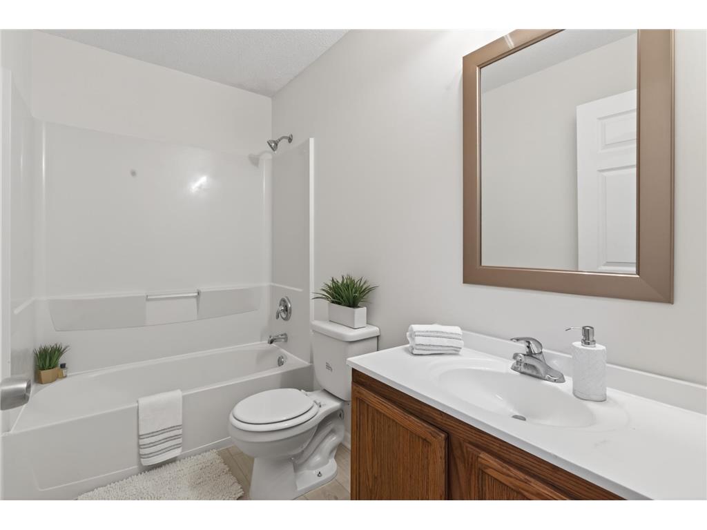 2210 Irving Avenue N Minneapolis MN 55411 7090499 image12