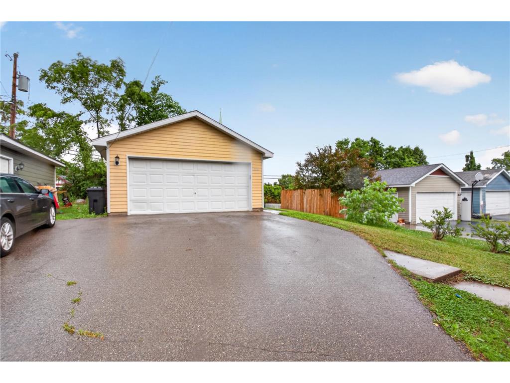 2210 Irving Avenue N Minneapolis MN 55411 7090499 image15