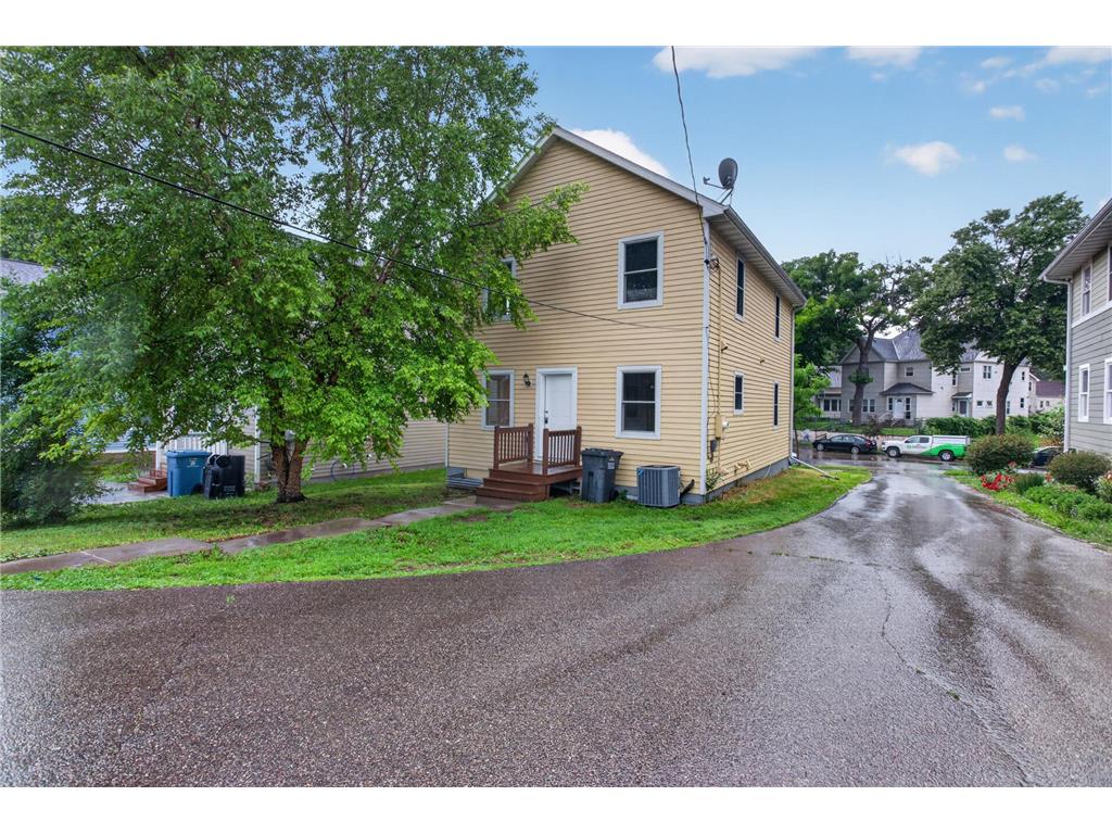 2210 Irving Avenue N Minneapolis MN 55411 7090499 image16