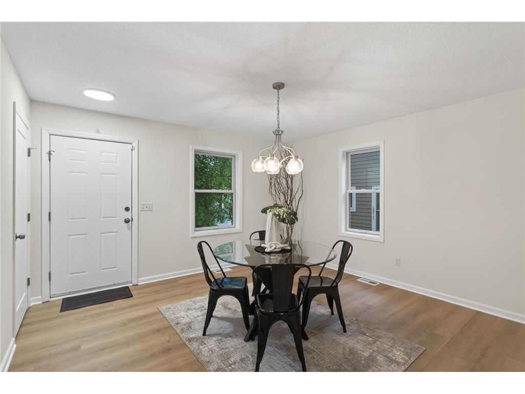 2210 Irving Avenue N Minneapolis MN 55411 7090499 image6