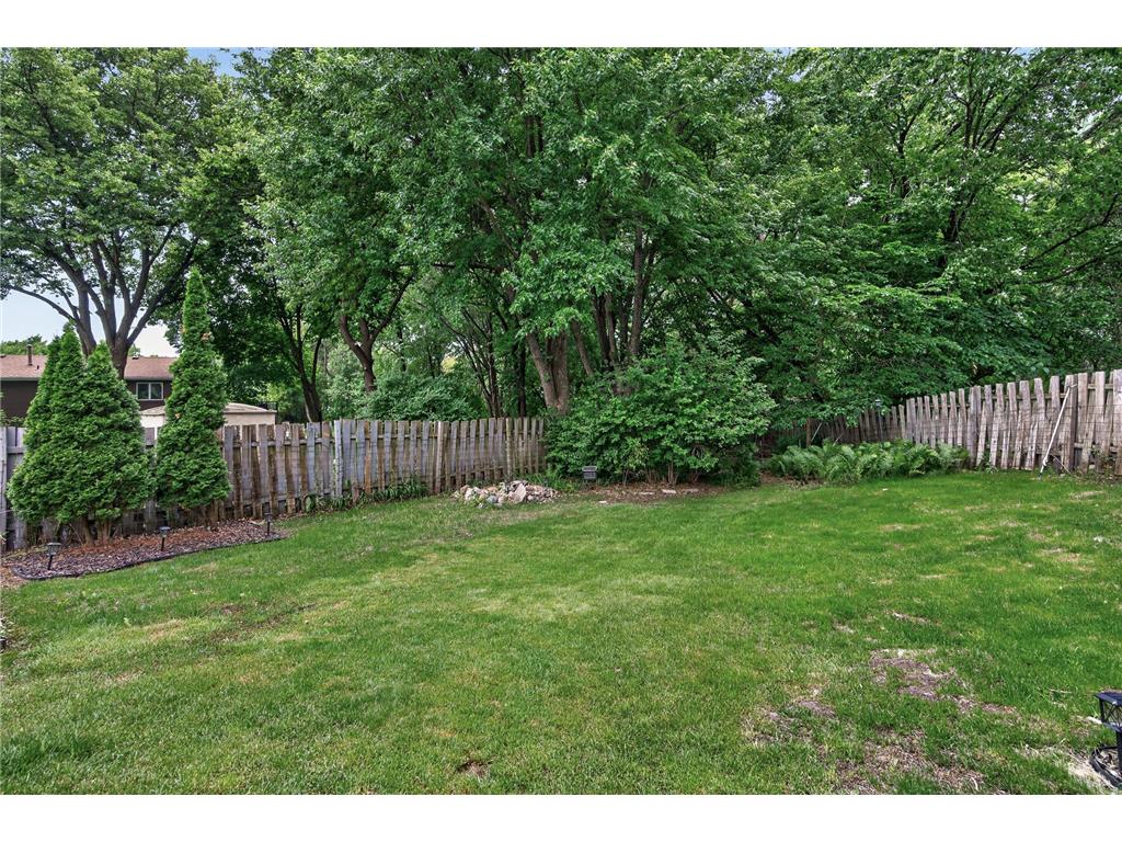 2210 Matterhorn Lane Saint Paul MN 55119 7089016 image27