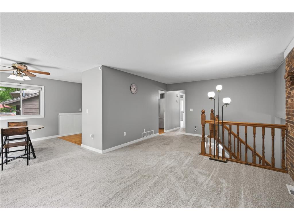 2210 Matterhorn Lane Saint Paul MN 55119 7089016 image4