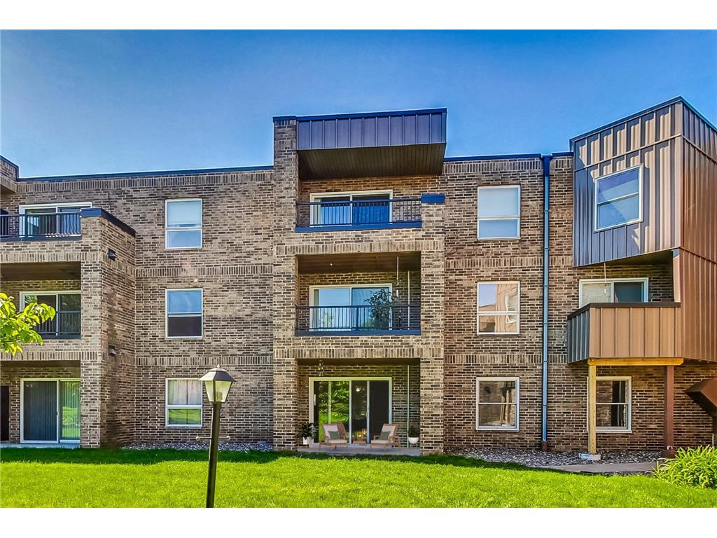2210 Midland Grove Road #103 Roseville MN 55113 6509081 image1