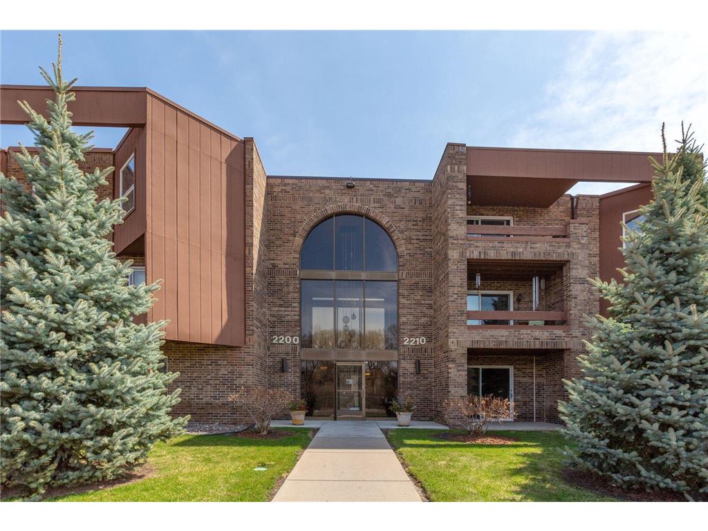 2210 Midland Grove Road #209 Roseville MN 55113 7004475 image3