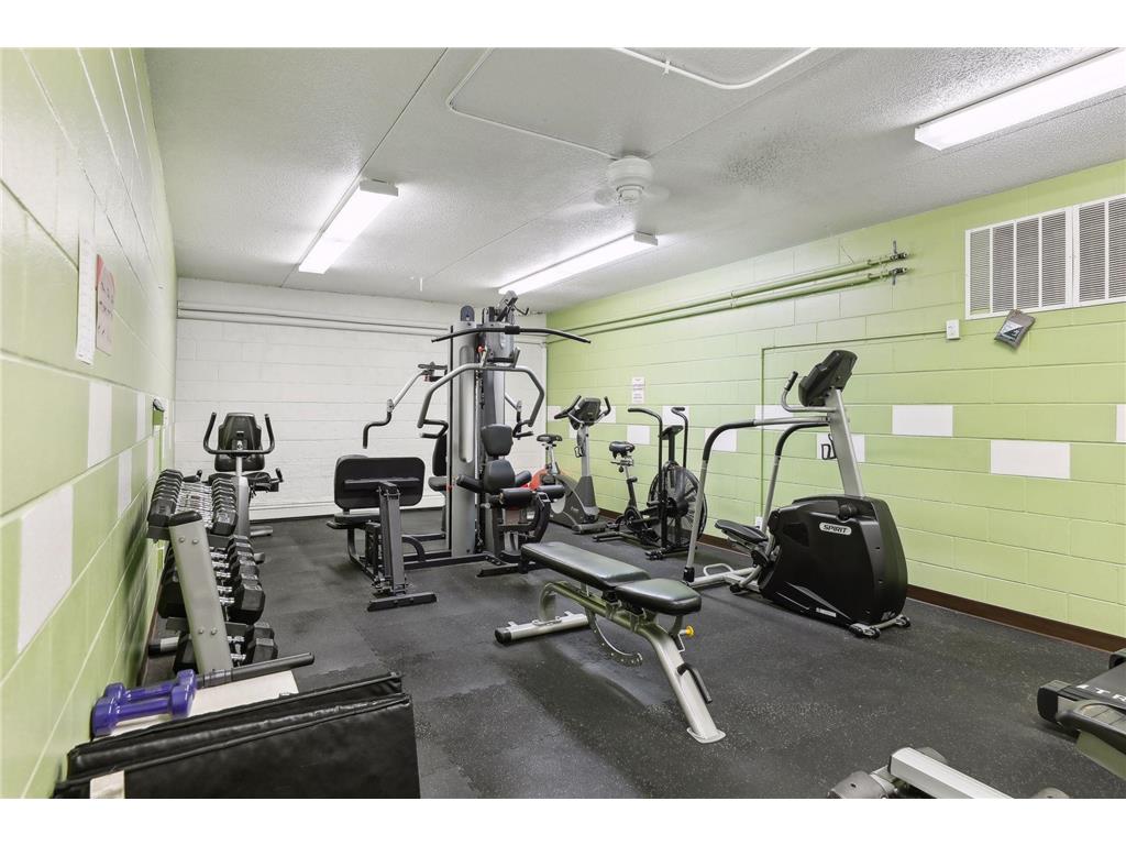 2210 Midland Grove Road #209 Roseville MN 55113 7004475 image33