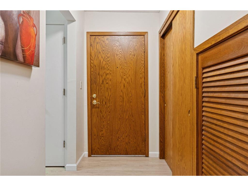 2210 Midland Grove Road #209 Roseville MN 55113 7004475 image5