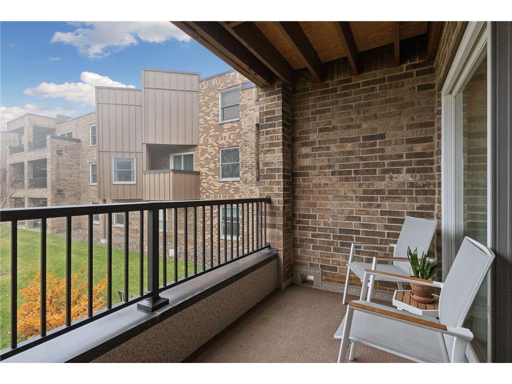 2210 Midland Grove Road #209 Roseville MN 55113 7004475 image8