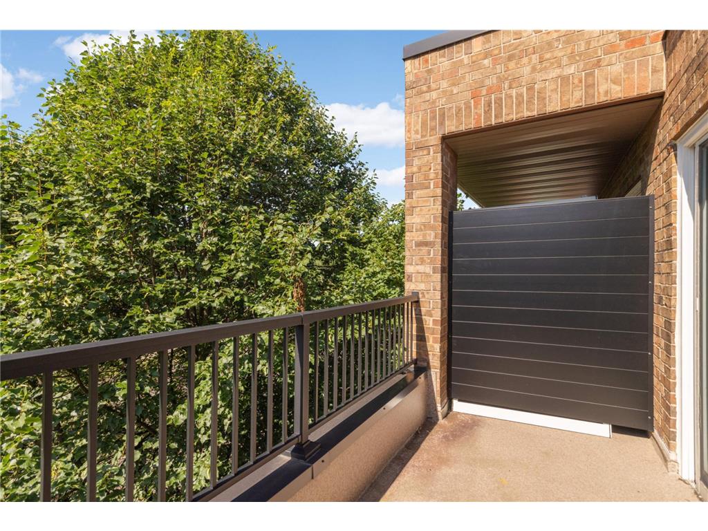 2210 Midland Grove Road #306 Roseville MN 55113 7031416 image23