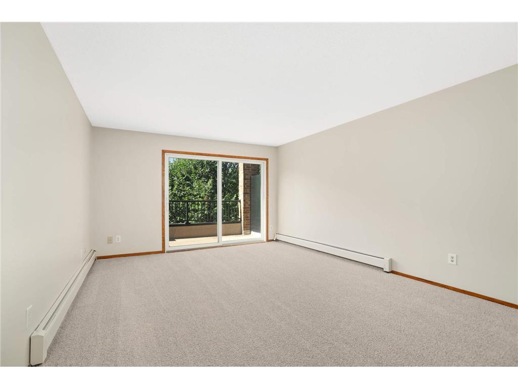 2210 Midland Grove Road #306 Roseville MN 55113 7031416 image5