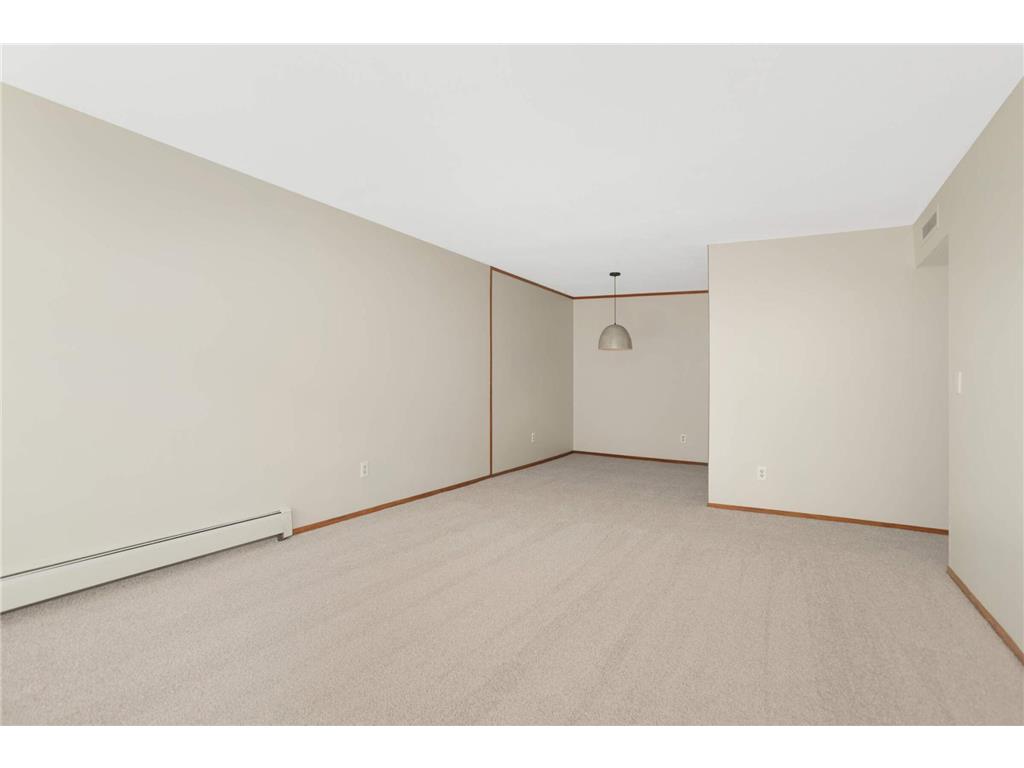 2210 Midland Grove Road #306 Roseville MN 55113 7031416 image7