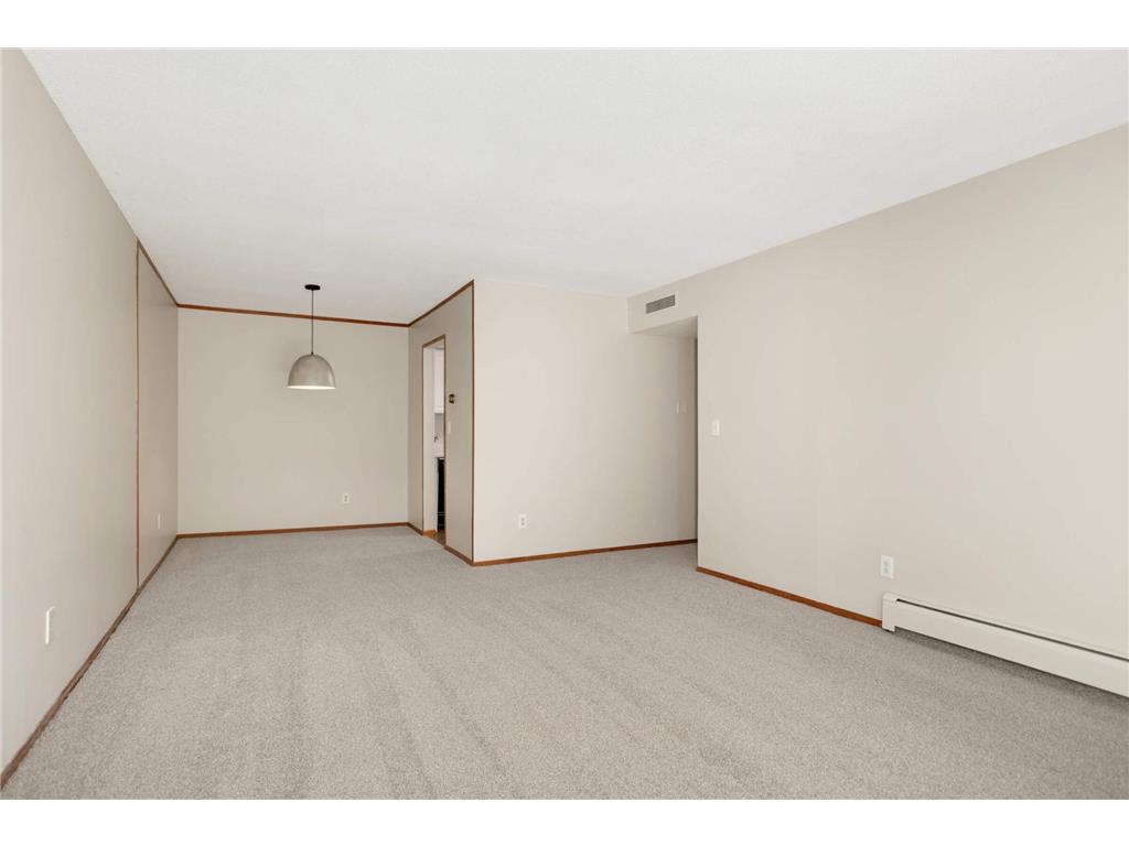 2210 Midland Grove Road #306 Roseville MN 55113 7031416 image9