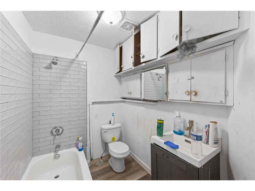 2210 Oakland Avenue Minneapolis MN 55404 7105774 image17