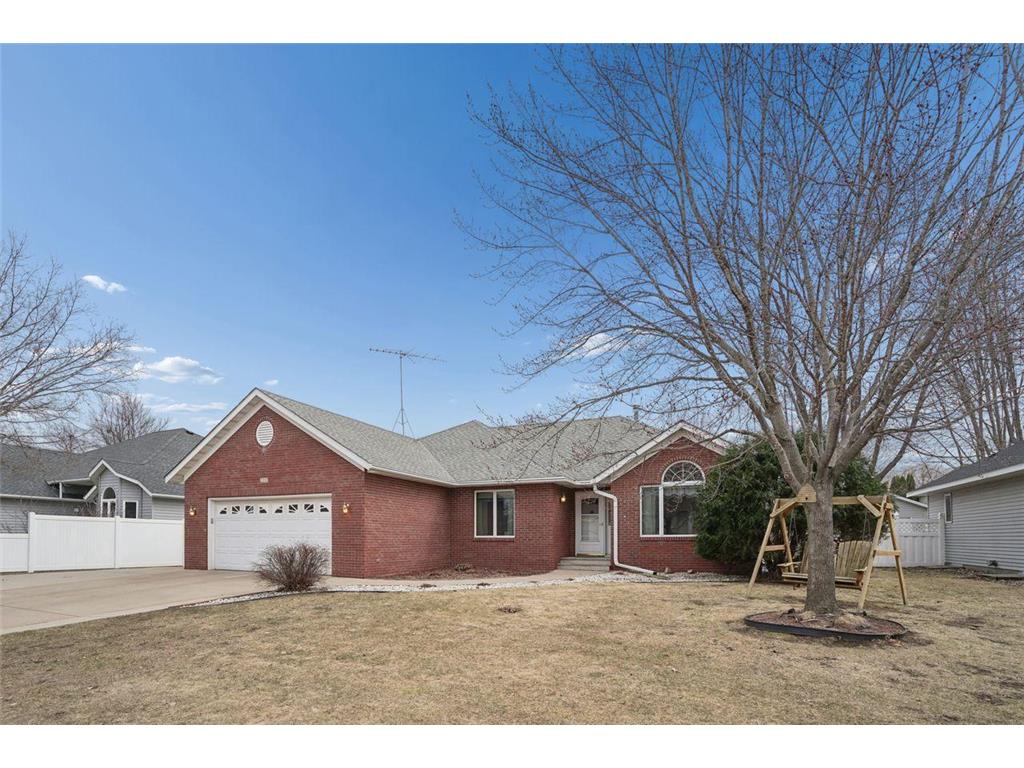 2210 Viking Drive Saint Cloud MN 56301 7047106 image1