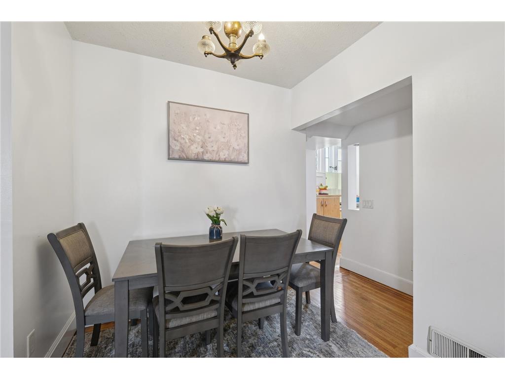 2211 10th Avenue S Minneapolis MN 55404 7014374 image5