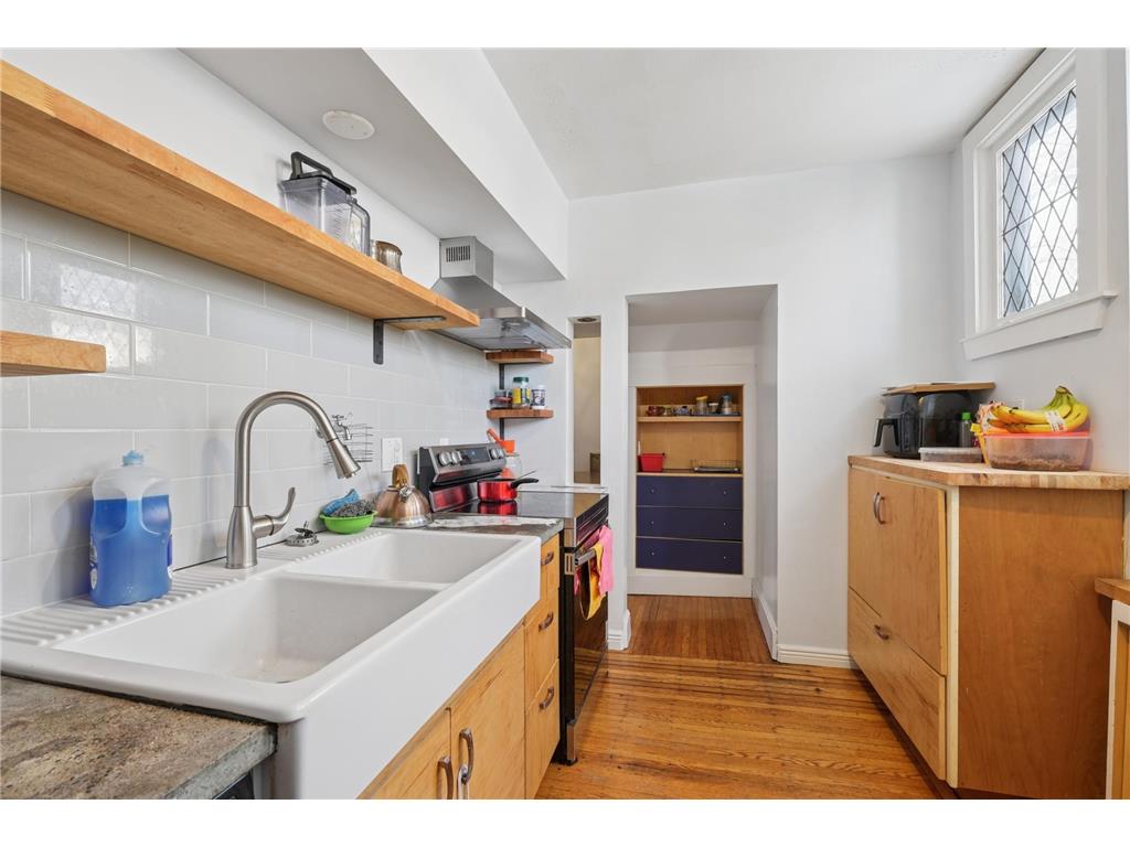 2211 10th Avenue S Minneapolis MN 55404 7014374 image6