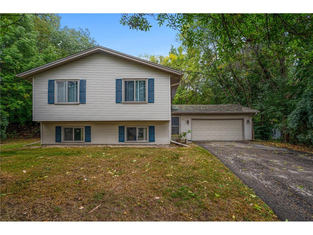 2211 Friendship Lane, Burnsville, MN, 55337 MLS 6249360 Edina Realty