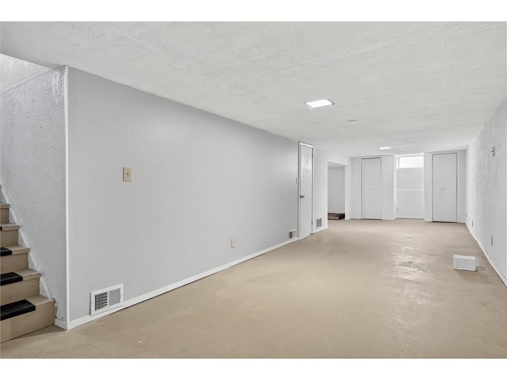 2212 55th Avenue N Brooklyn Center MN 55430 6805101 image26