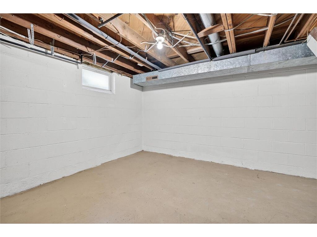 2212 55th Avenue N Brooklyn Center MN 55430 6805101 image30