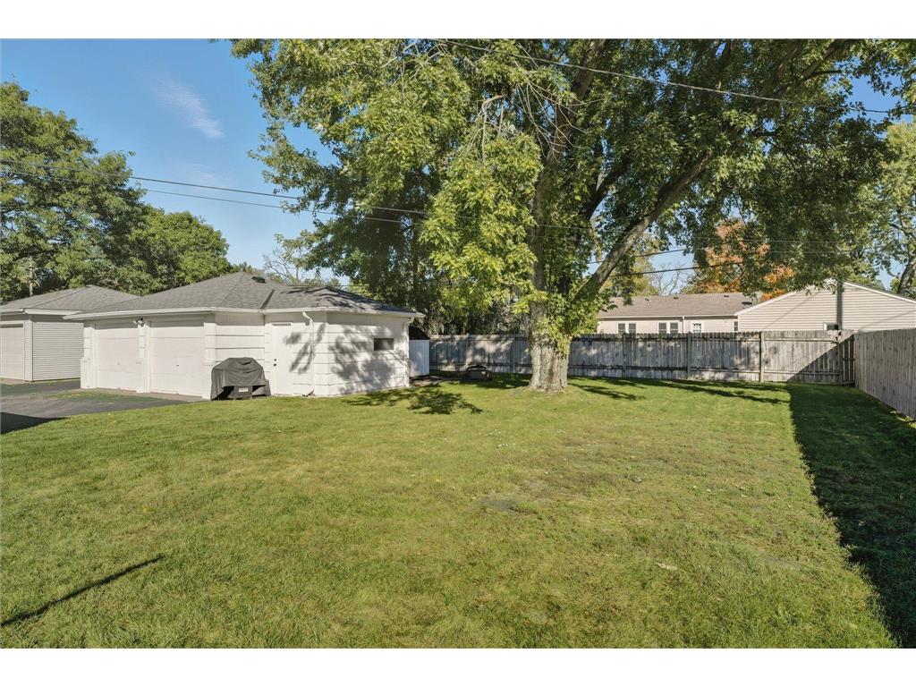 2212 55th Avenue N Brooklyn Center MN 55430 6805101 image38