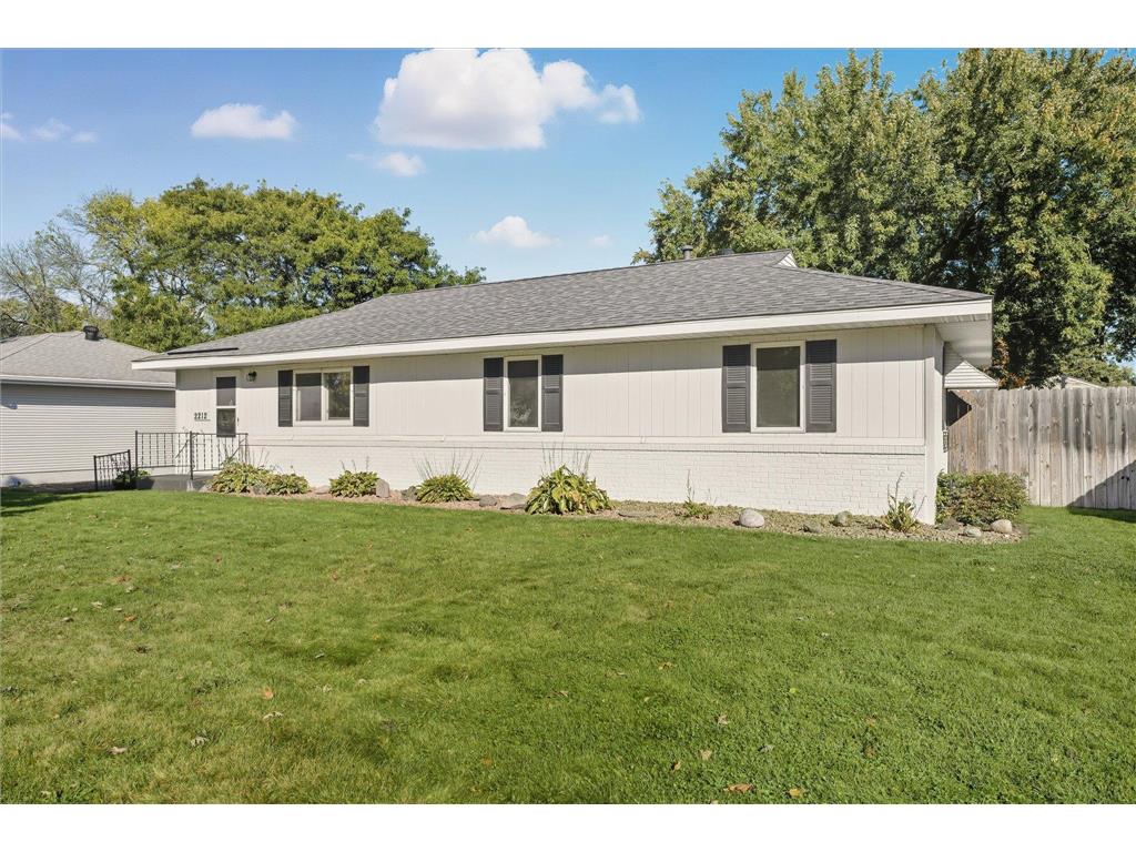 2212 55th Avenue N Brooklyn Center MN 55430 6805101 image4