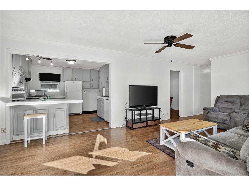 2212 55th Avenue N Brooklyn Center MN 55430 6805101 image8