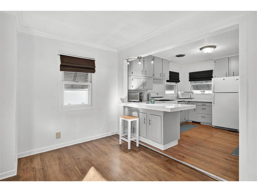 2212 55th Avenue N Brooklyn Center MN 55430 6805101 image9