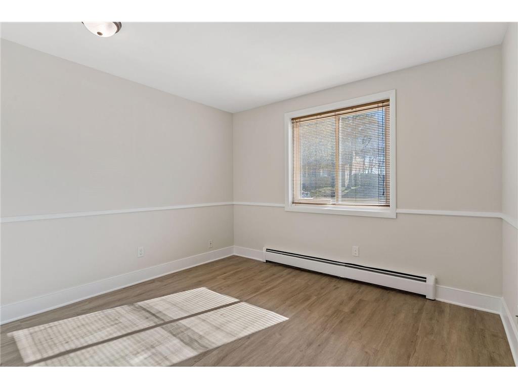 2212 Aldrich Avenue S #102 Minneapolis MN 55405 7037052 image12