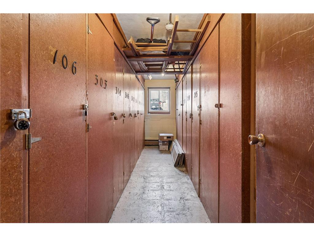 2212 Aldrich Avenue S #102 Minneapolis MN 55405 7037052 image17