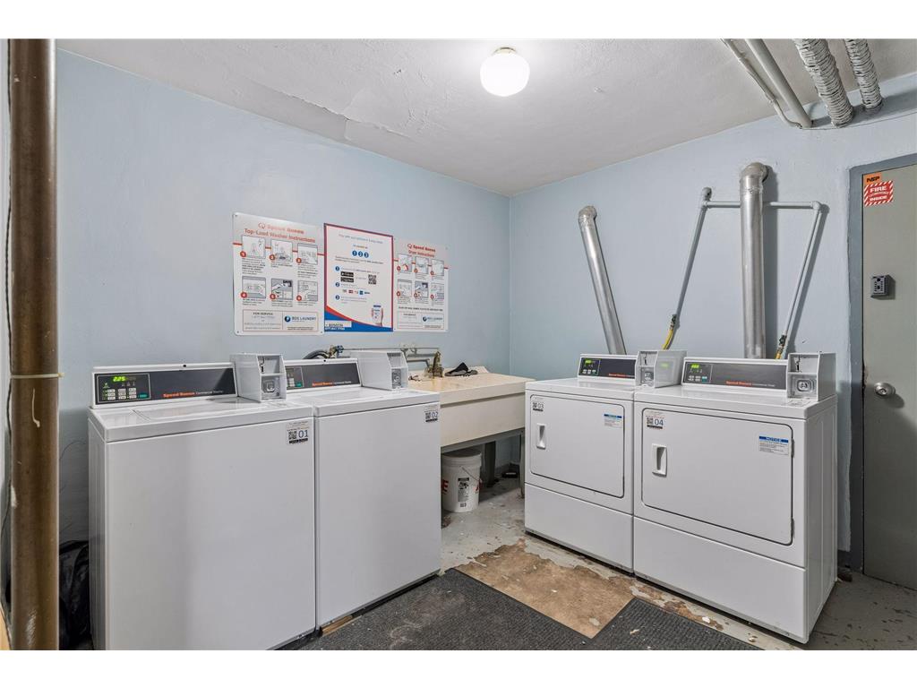 2212 Aldrich Avenue S #102 Minneapolis MN 55405 7037052 image18