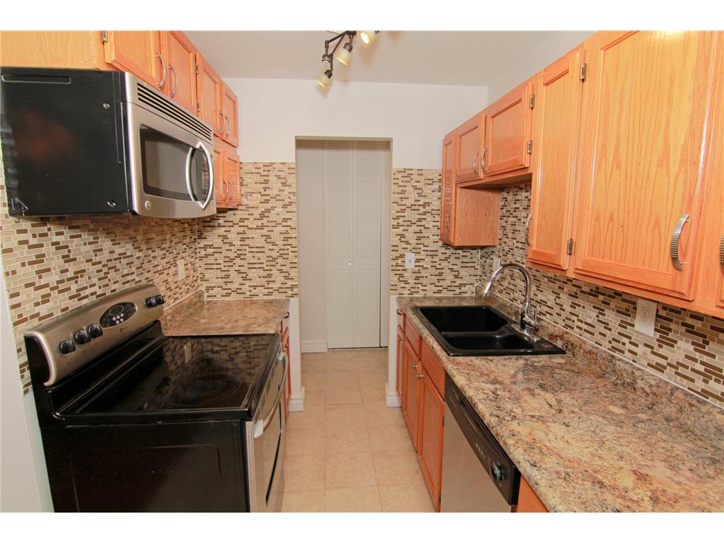 2212 Aldrich Avenue S #106 Minneapolis MN 55405 7023747 image17