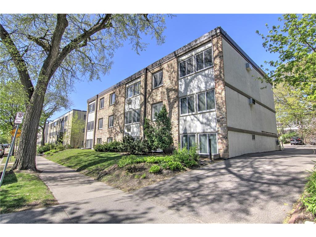 2212 Aldrich Avenue S #106 Minneapolis MN 55405 7023747 image2