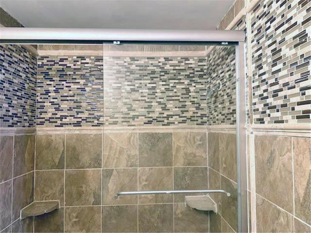 2212 Aldrich Avenue S #106 Minneapolis MN 55405 7023747 image20