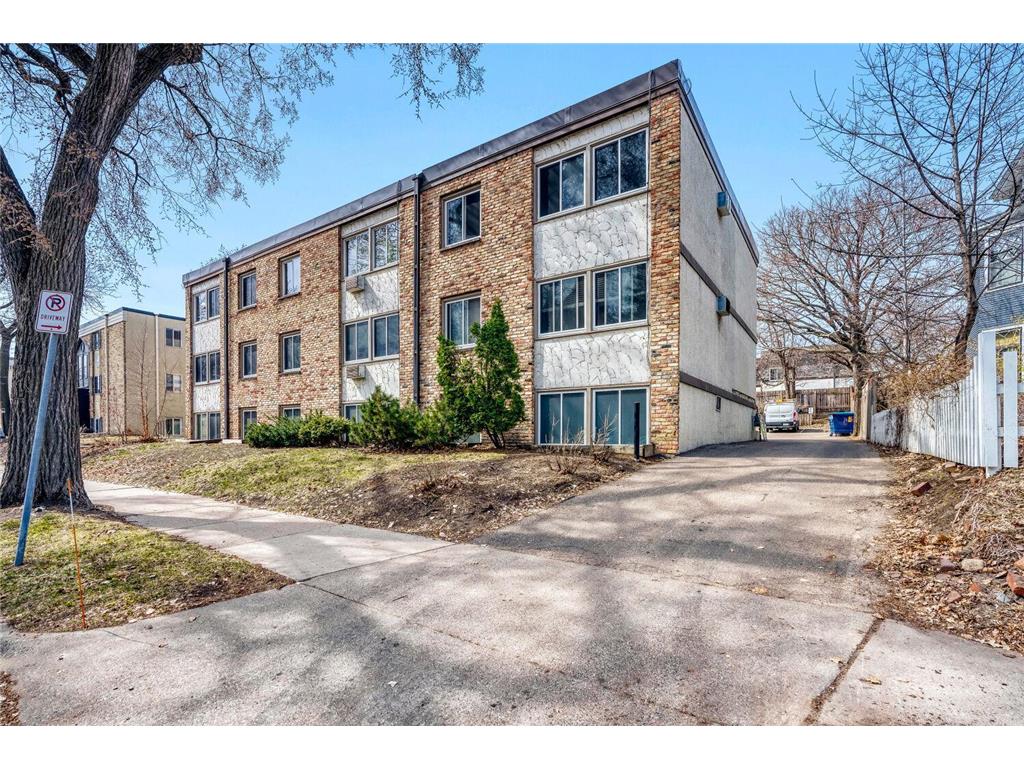 2212 Aldrich Avenue S #202 Minneapolis MN 55405 7046777 image1