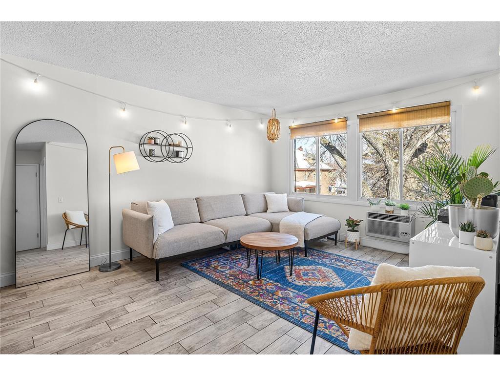 2212 Aldrich Avenue S #304 Minneapolis MN 55405 6713181 image1