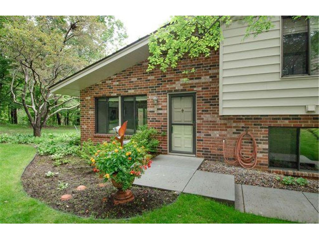 2212 Country Lane Minnetonka MN 55305 6542185 image1