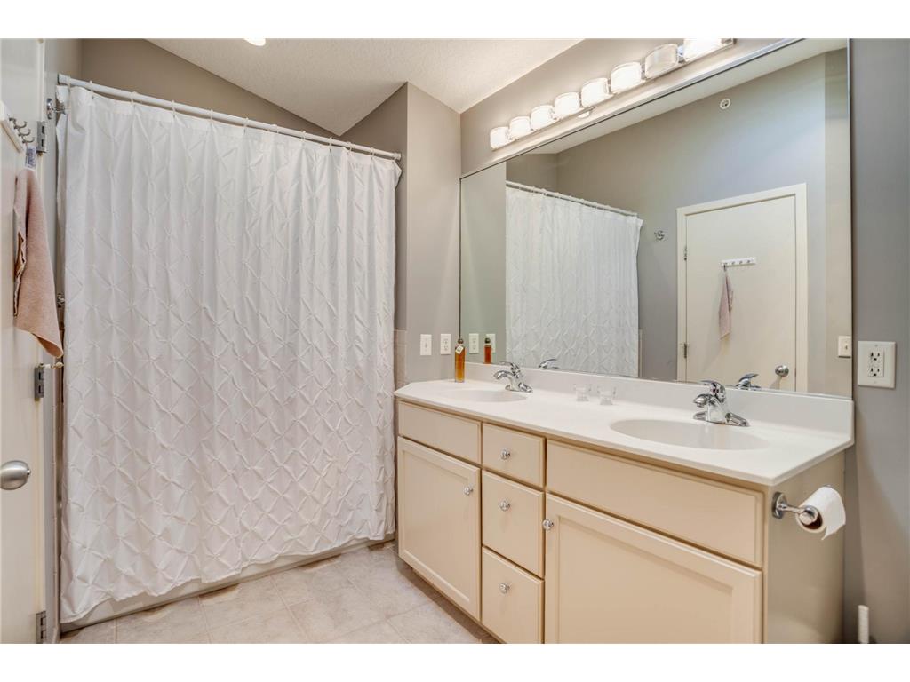 2212 Fremont Avenue S #5 Minneapolis MN 55405 7002898 image13