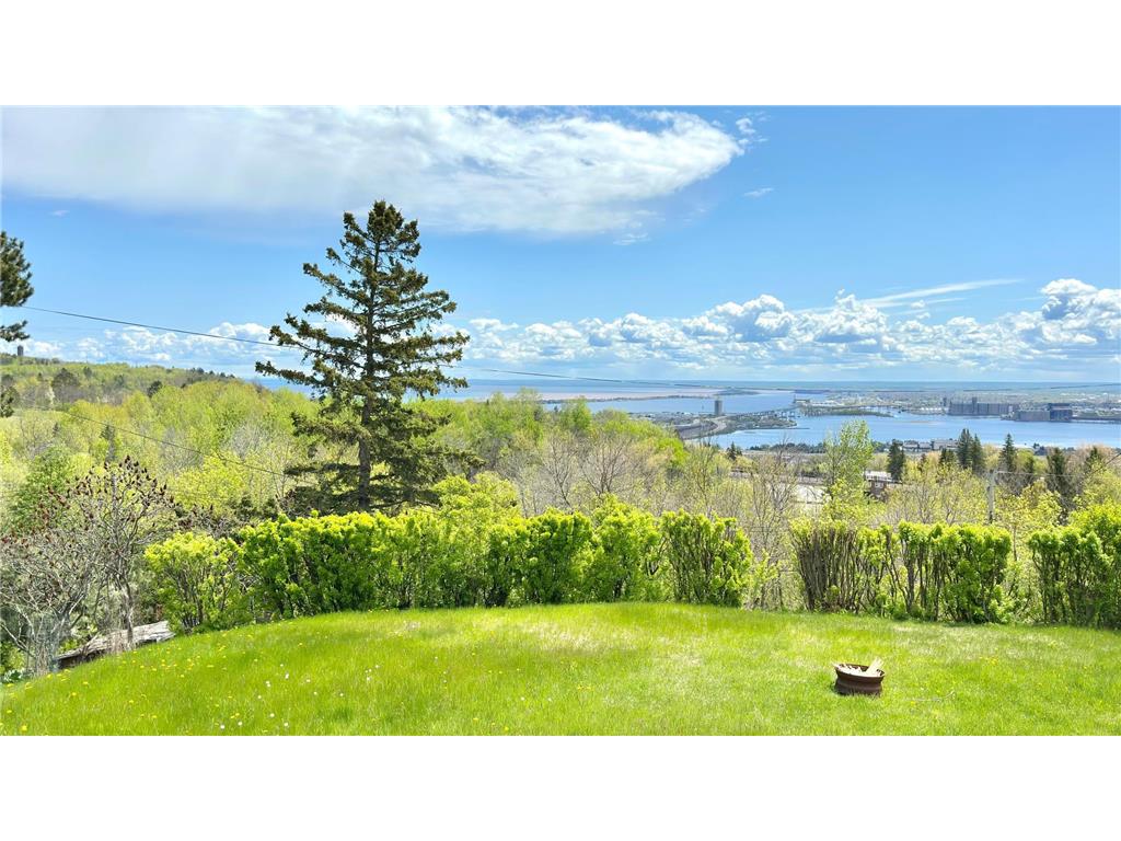 2212 Springvale Court, Duluth, MN, 55811 | MLS: 6732818 | Edina Realty