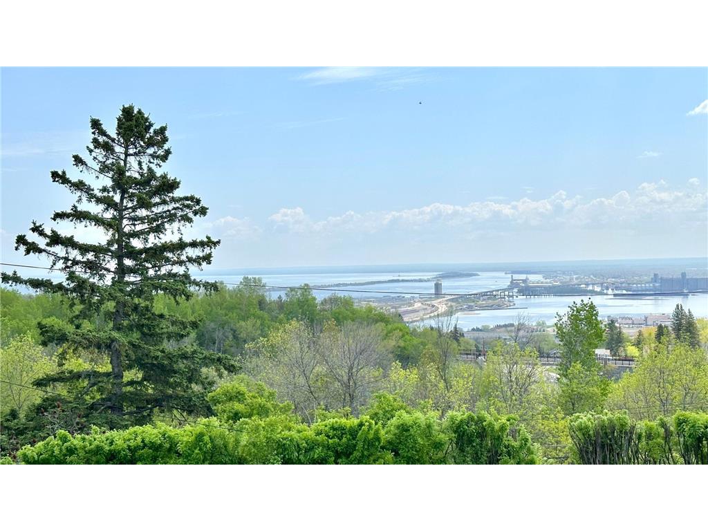 2212 Springvale Court, Duluth, MN, 55811 | MLS: 6732818 | Edina Realty